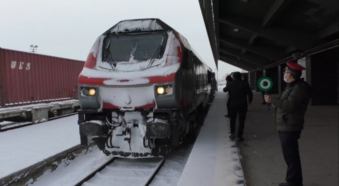 Türkiye’den Çin’e gidecek ikinci ihracat treni Kars’ta