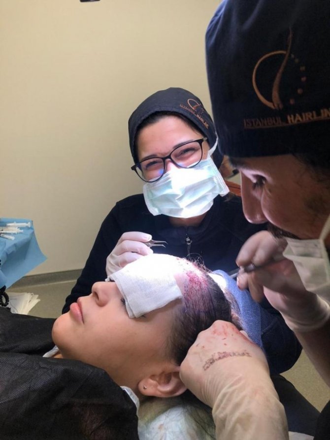 İstanbul Hairline CEO’Su Gülşen Şener:”Korona virüs saç ekim işlemine engel değildir “