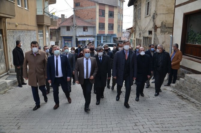 İskilip Belediyesi tarafından oluşturulan Abay Kunanbay oda ve parkı açıldı