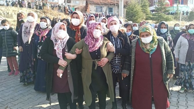 Somali’deki saldırıda yaşamını yitiren Erdinç Genç son yolculuğuna uğurlandı