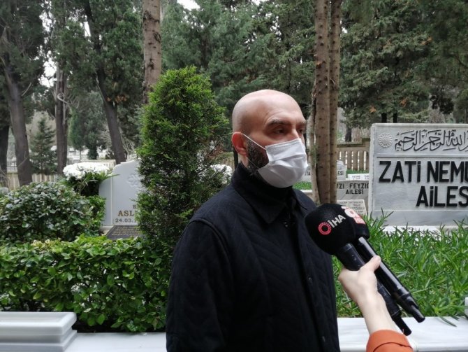 Milli Kayakçı Aslı Nemutlu, ölümünün 9. yılında mezarı başında anıldı