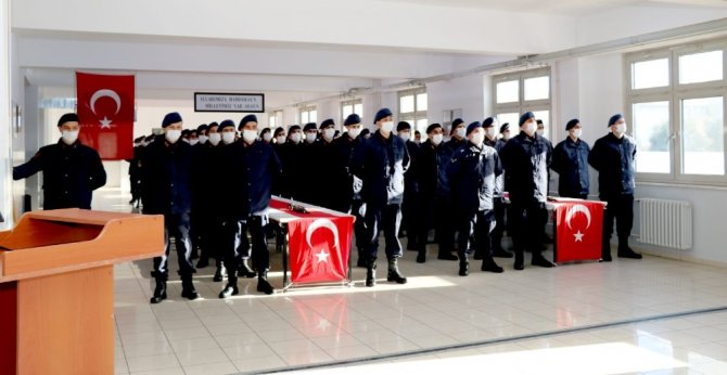 İzmir’de kısa dönem askerler yemin etti