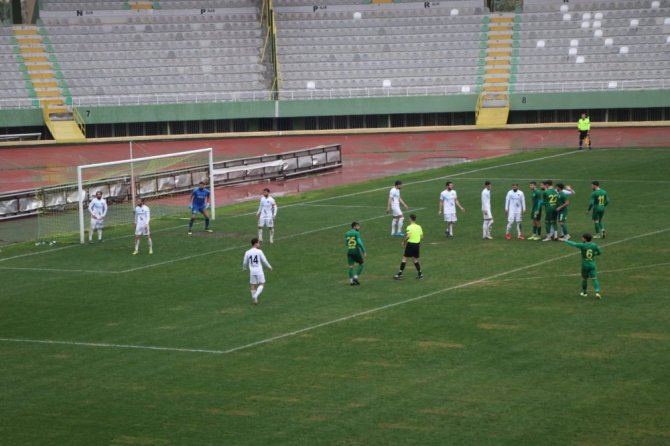 Şanlıurfaspor ile Kocaelispor 1-1 berabere kaldı