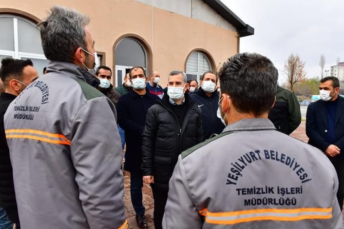 Başkan Çınar, temizlik ekipleriyle bir araya geldi