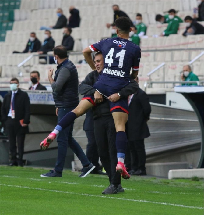 Antalyaspor’da Gökdeniz Bayrakdar’dan 5 gollük katkı