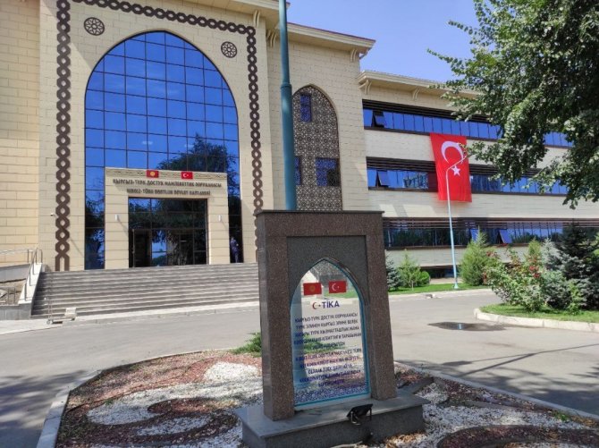 Kırgız-Türk Dostluk Devlet Hastanesi hizmete açıldı