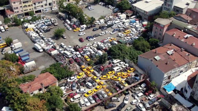 Yediemin otoparkları taksilerle doldu
