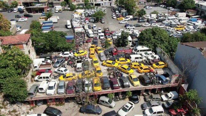 Yediemin otoparkları taksilerle doldu