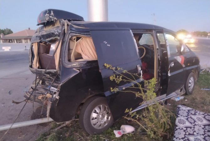 Konya’da tır minibüse arkadan çarptı: 6 yaralı