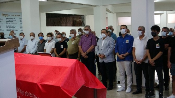 Aşık Veysel’in Mersin’de hayatını kaybeden oğlu Bahri Şatıroğlu memleketine uğurlandı