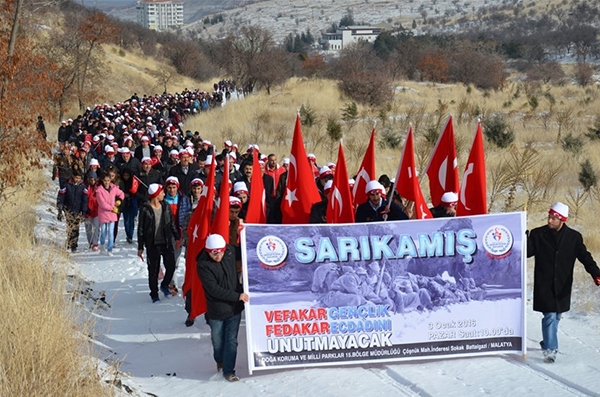 Türkiye, Sarıkamış’ta Şehit Olan 90 Bin Mehmetçiği İçin Yürüdü 33