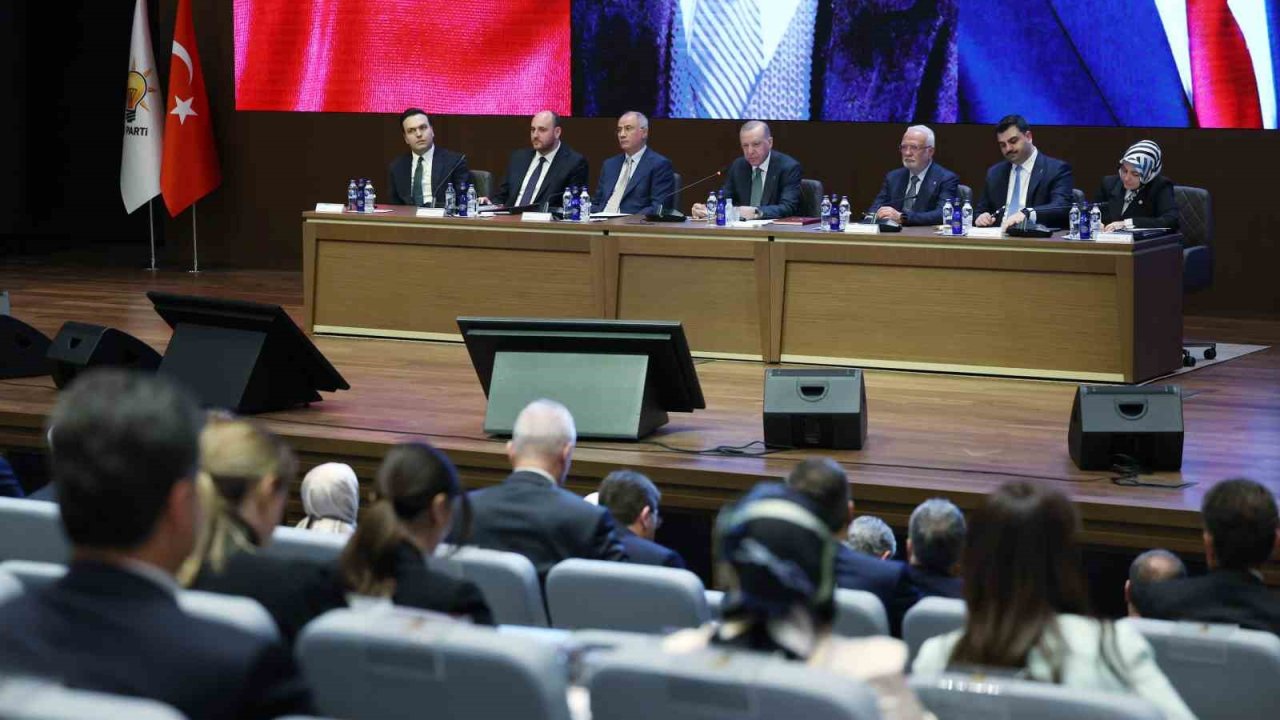 AK Parti MKYK toplantısı başladı