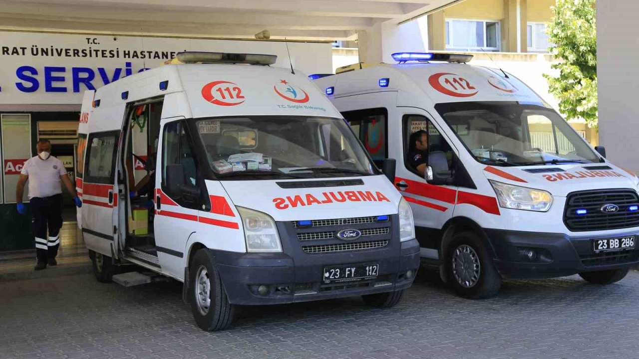 Elazığ’da motosiklet istinat duvarına çaptı: 2 yaralı
