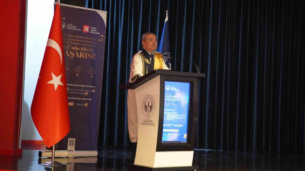 Akademik başarılar özel törenle ödüllendirildi