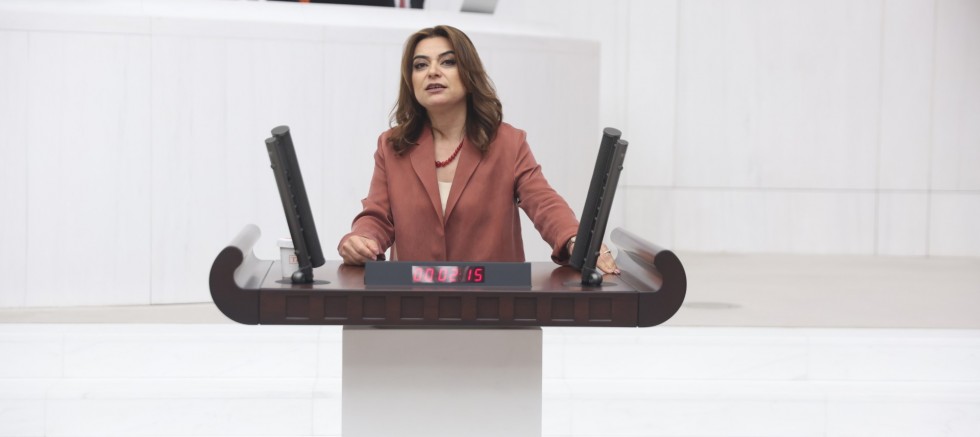 Kars Milletvekili Koçyiğit, ''liyakatsizlik ve sendikal ayrımcılık'' iddialarını sordu!