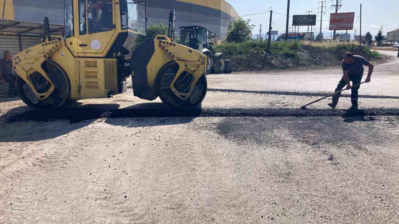 Asfalt ve yama çalışmaları hızlandı