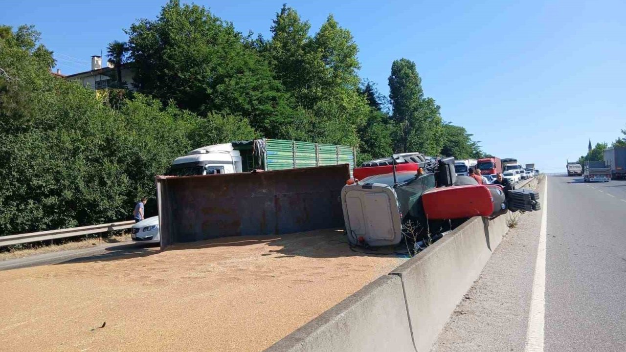 Susurluk’ta trafik kazası: 3 kişi yaralandı
