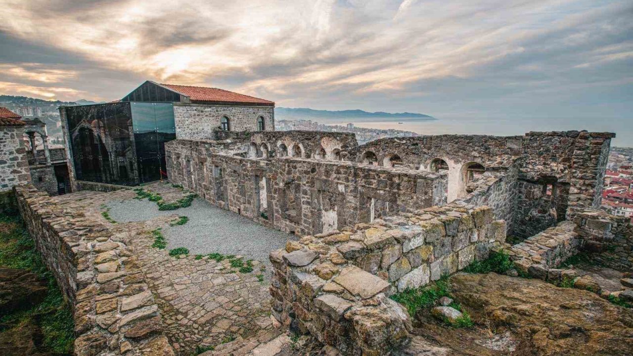 Trabzon’da müzelere ve tarihi yapılara yoğun ilgi