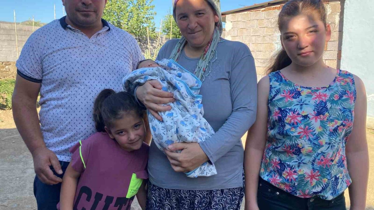 Bebeklerine merhum Başkan Ferdi Zeyrek’in ismini verdiler