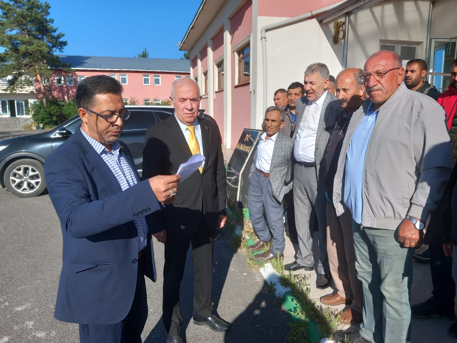 Kars'ta Kamu işçileri haykırdı: ''Zordayız Geçinemiyoruz!''