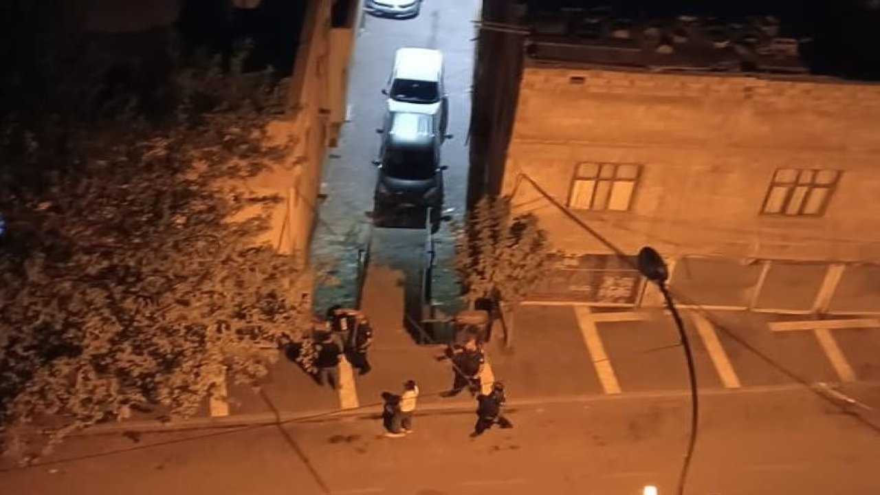 Gece yarısı 2 kardeşin silahlı kavgası mahalleliyi canından bezdirdi