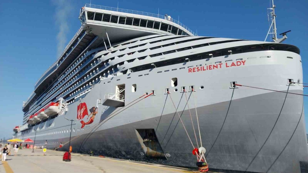 Bodrum’a 2 bin 556 yolcu getirdi