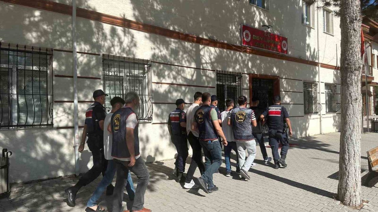 Jandarmadan dolandırıcılık operasyonu, 5 gözaltı