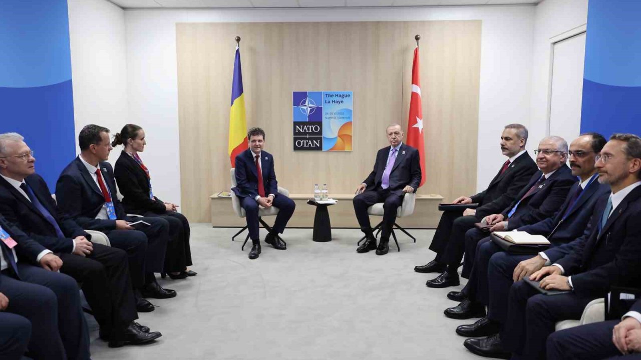 Cumhurbaşkanı Erdoğan, Romanyalı mevkidaşı Nicusor Dan ile görüştü