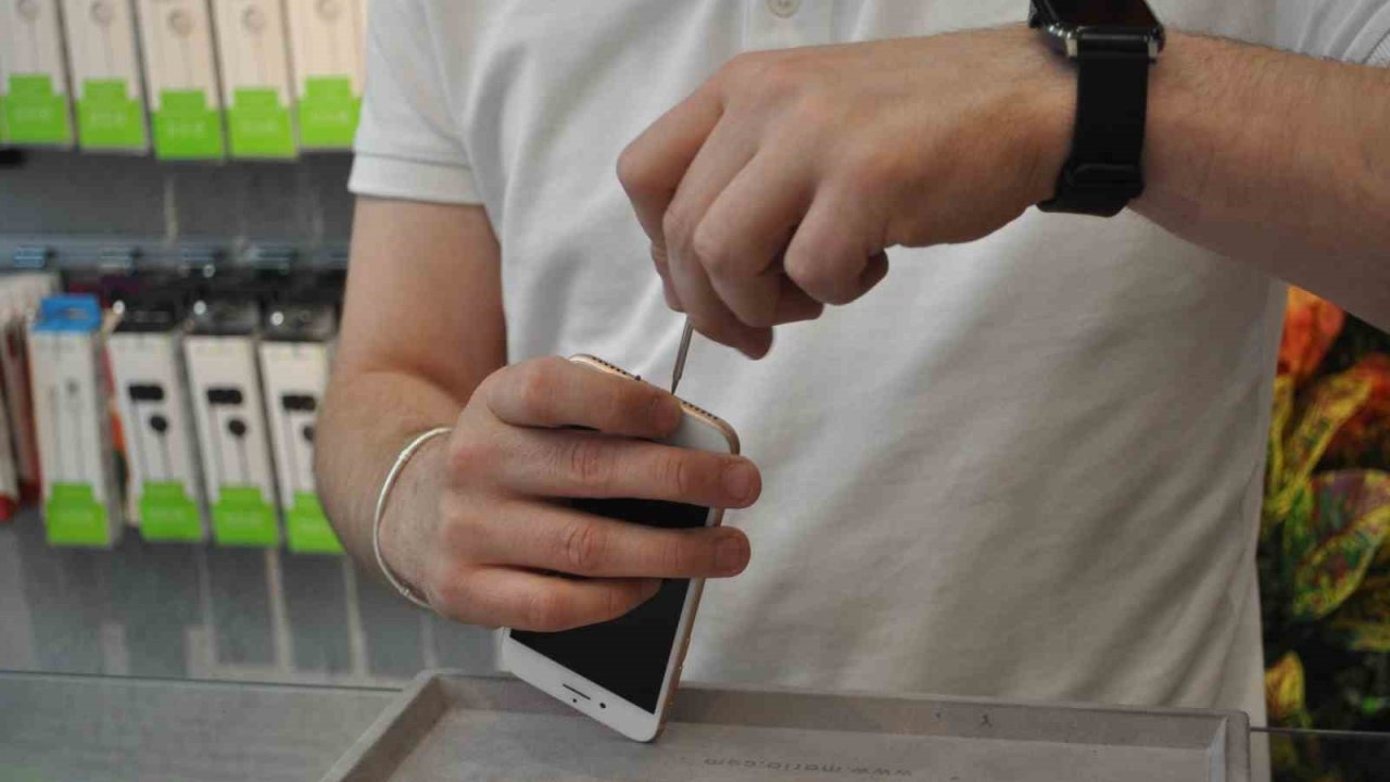 Sıcaklarda cep telefonunuzu uzun süre şarjda bırakmayın