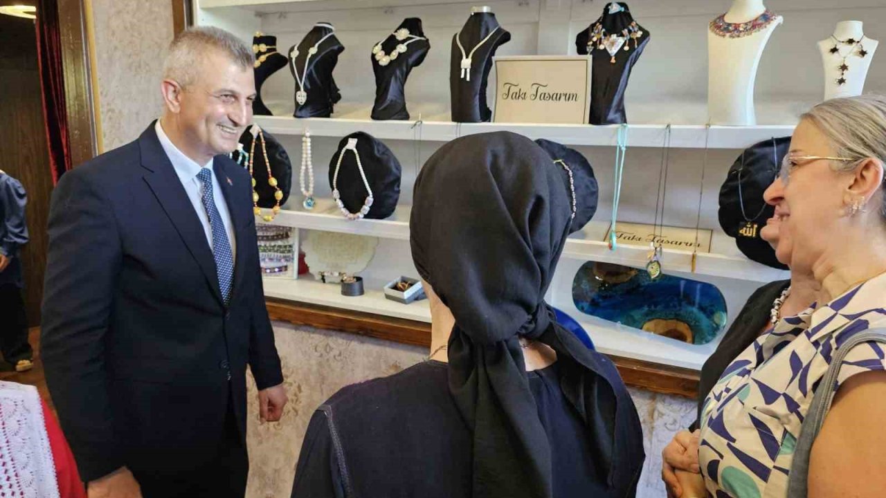 El emeği göz nuru eserler görücüye çıktı