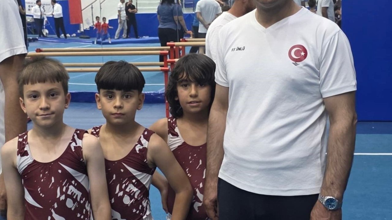 Elazığlı minik cimnastikçilerden bölgesel başarı