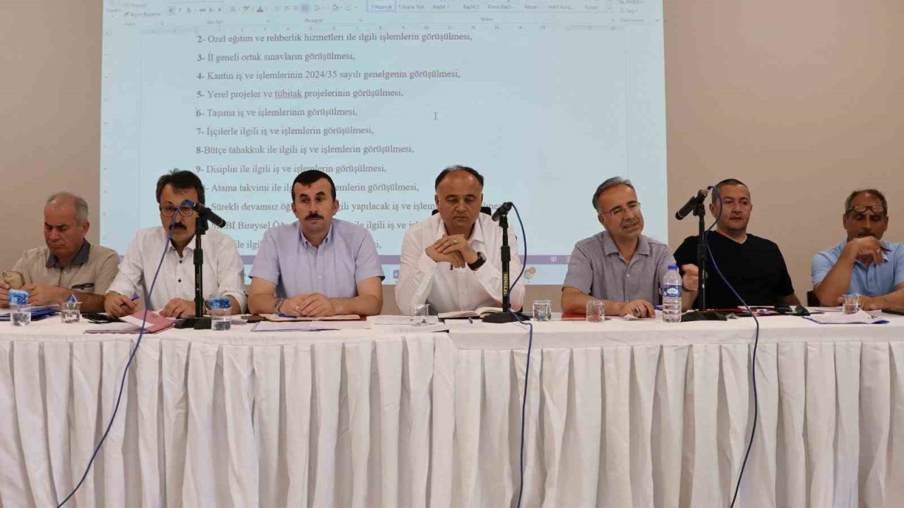 Sinop’ta eğitim yılı masaya yatırıldı: Yeni dönem için hedefler belirlendi