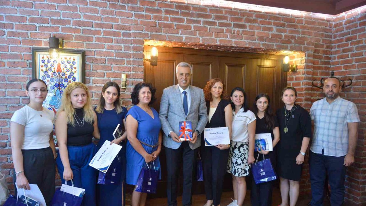 Bursa’da ‘Esnek Oyun Alanı Projesi’yle çocuklar eğlenerek öğrendi