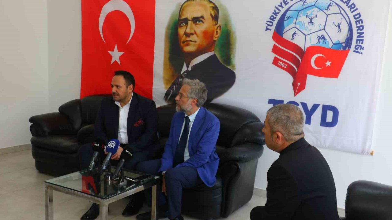 Murat Karahan: "Ketum bir tutum içerisinde transfer çalışmaları devam ediyor"