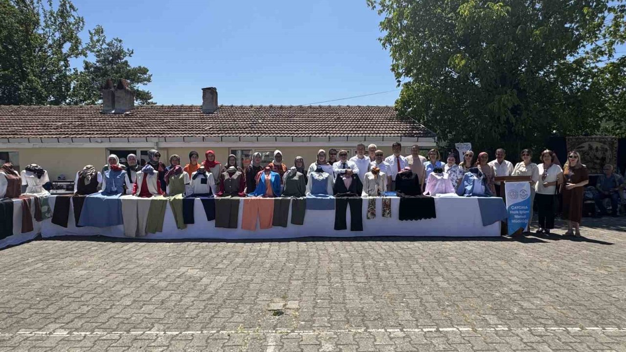 Güzelyaka köyünde kursiyerlerin ürettikleri ürünler sergilendi