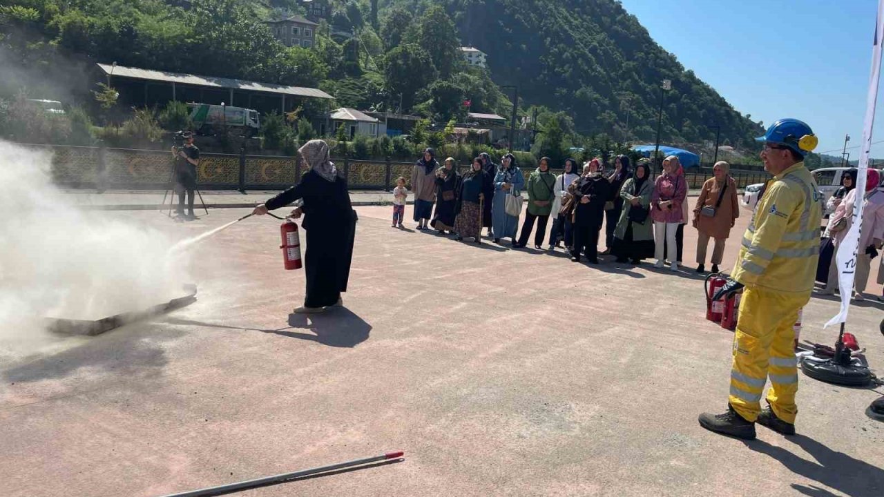 Çayeli Bakır’dan Madenlili kadınlara yangın eğitimi