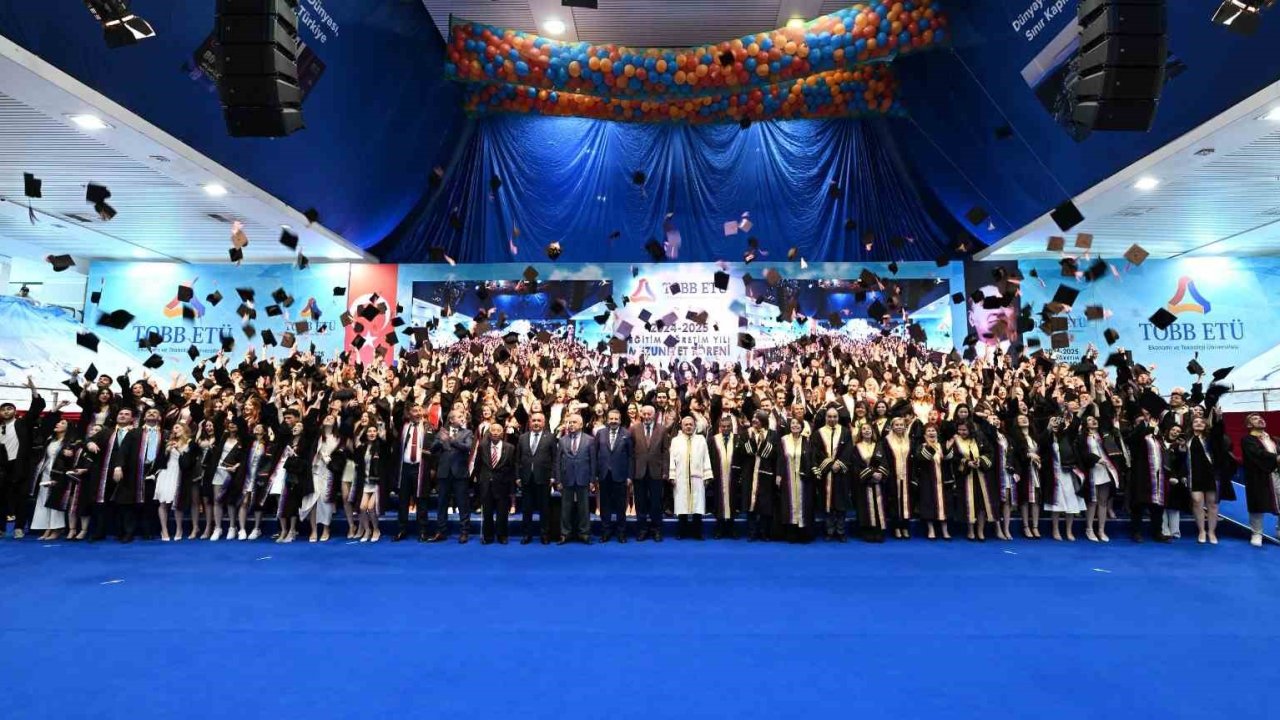 TOBB ETÜ’de mezuniyet heyecanı