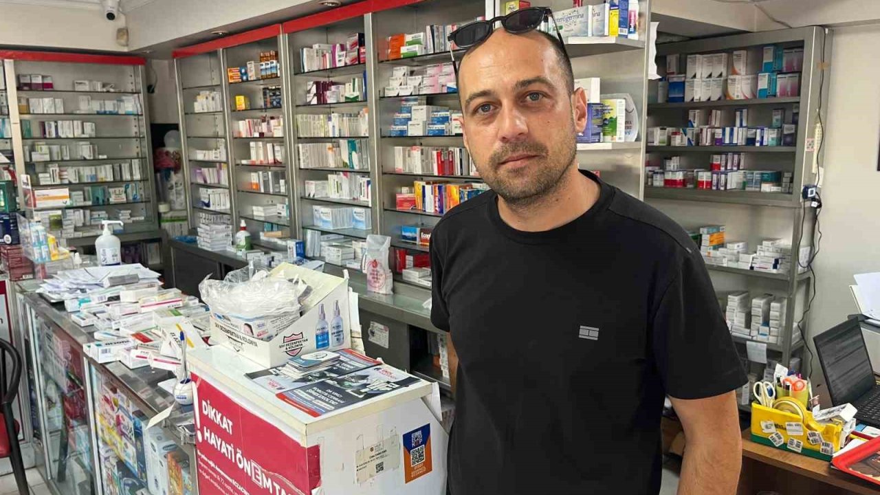 İzmir’de eczaneye yumurtalı saldırı