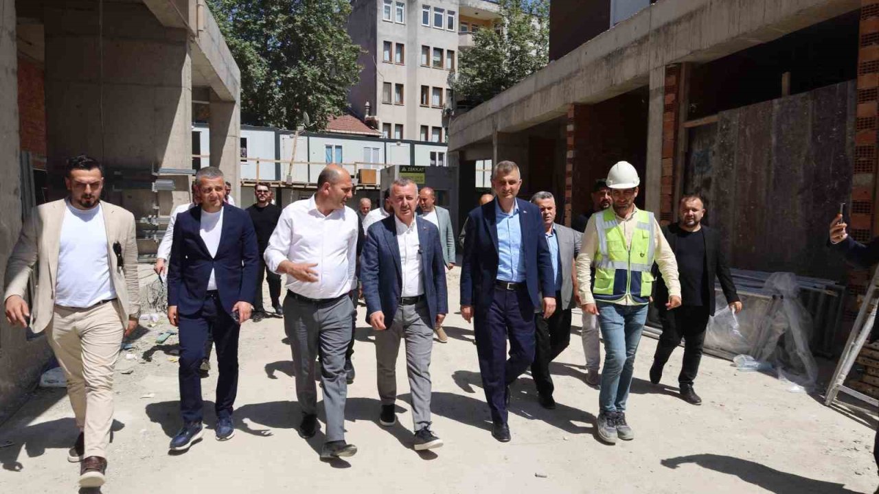 Gölcük’te dönüşüm hızla sürüyor