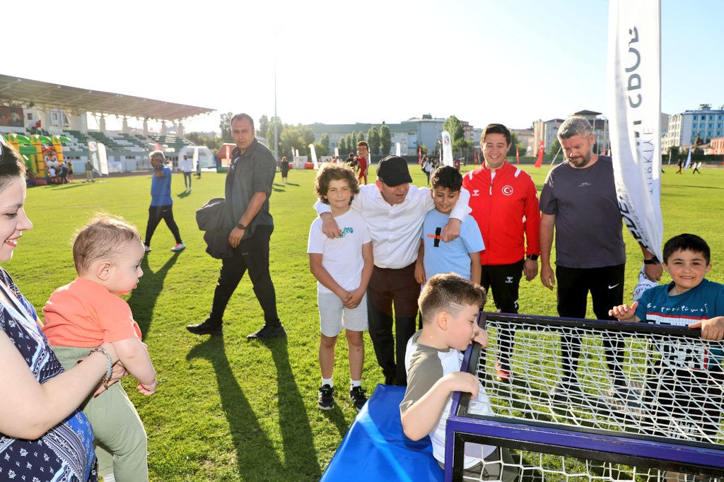 Kars’ta Gençlik ve Spor Festivali Coşkusu