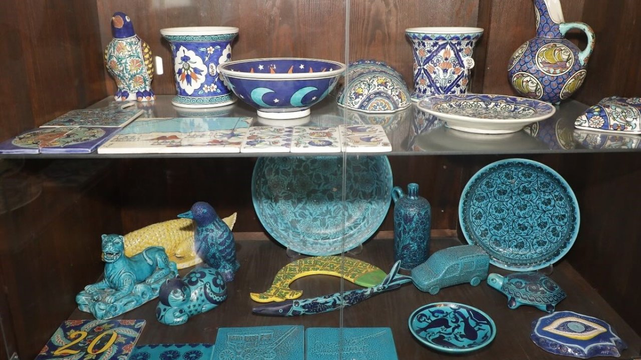 Kütahya’nın kültürel mirası ’Sıtkı Olçar Çini Müzesi’ sanatseverleri ağırlamayı sürdürüyor