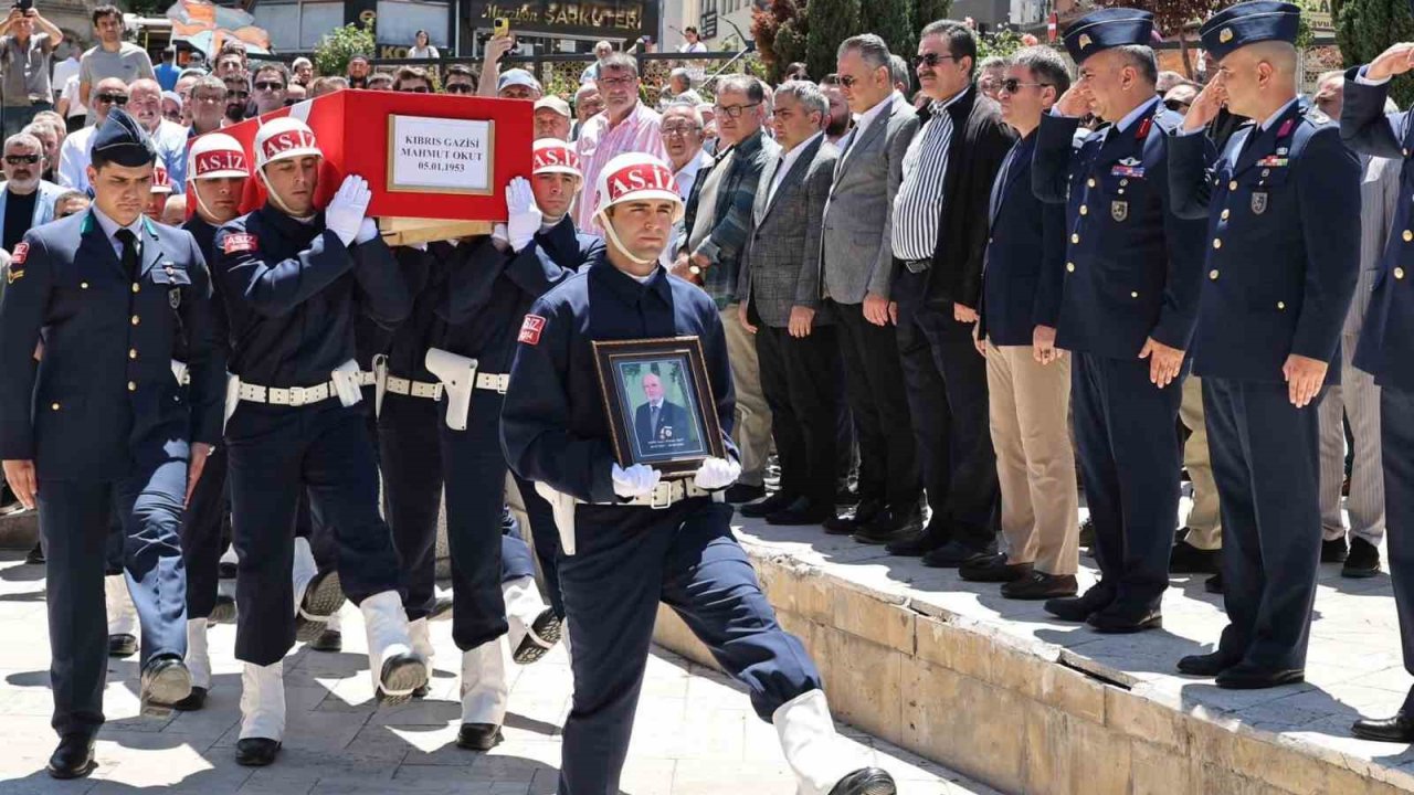 Merzifon’da Kıbrıs gazisi son yolculuğuna uğurlandı