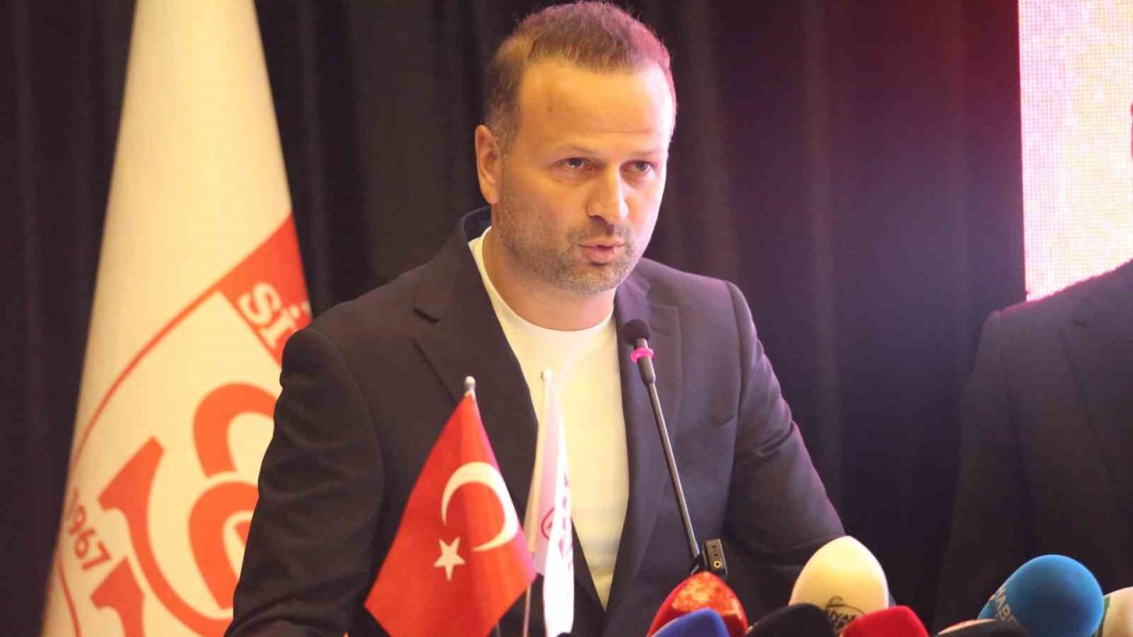Sivasspor teknik direktörlüğe Osman Zeki Korkmaz’ı getirdi