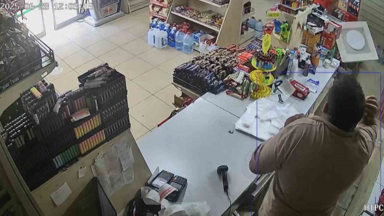 Deprem gibi hissettiren dinamitle patlatma paniğe neden oldu