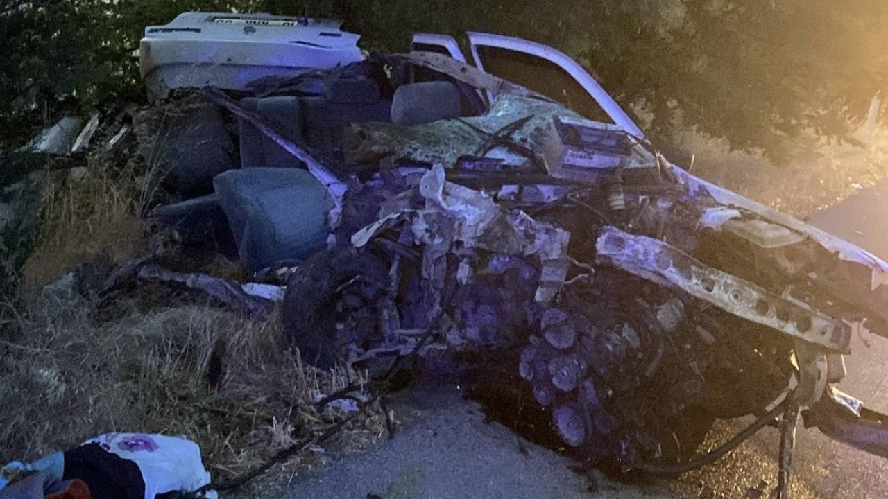 Balıkesir’de feci kaza: 3 ölü, 1 yaralı