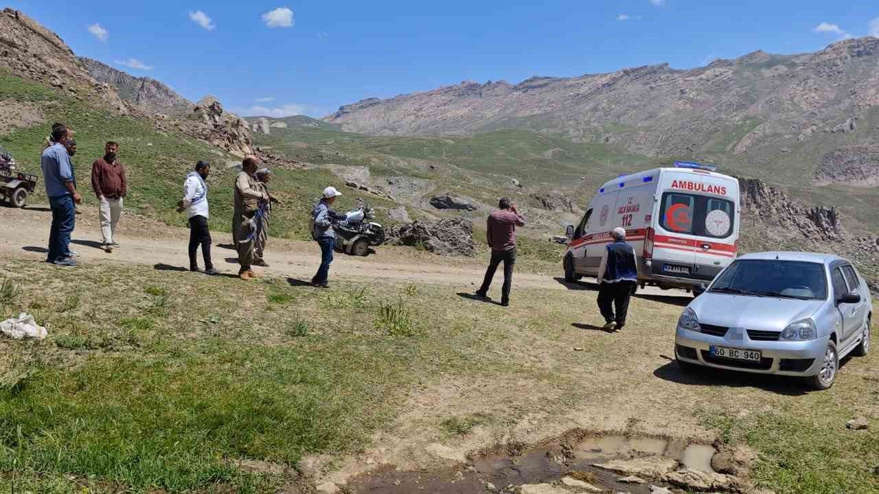 Şırnak’ta yaylada kalanların çadırlarını fırtına vurdu: 3 yaralı