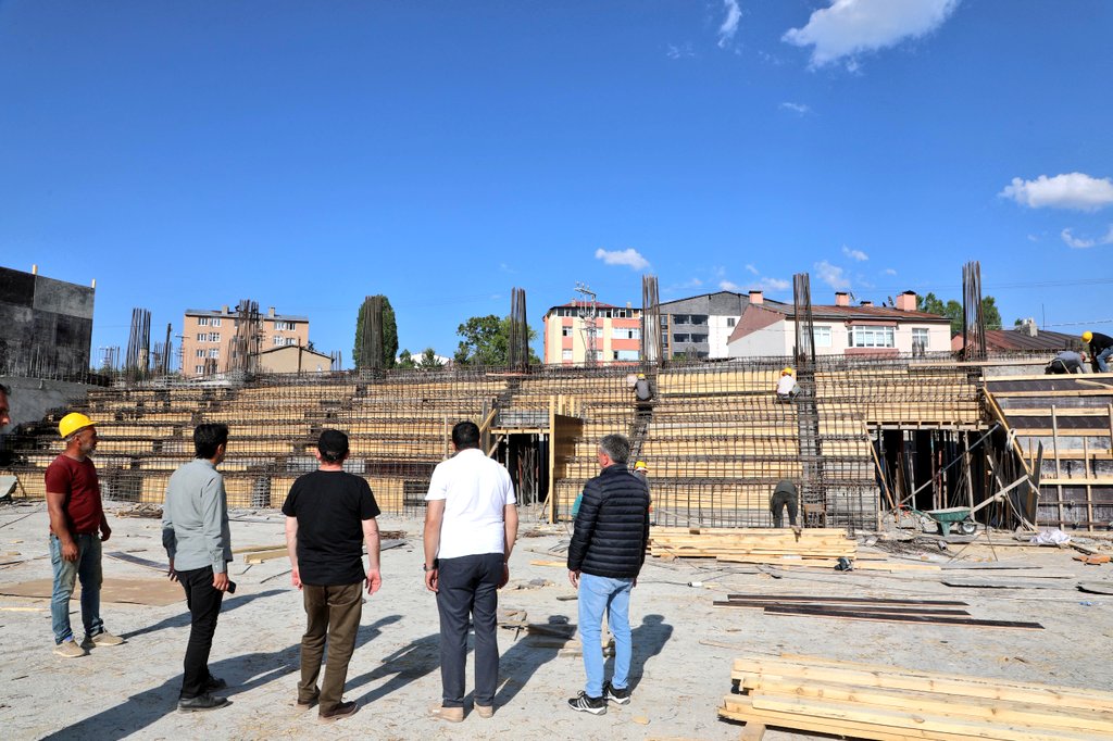 Sarıkamış’a 500 kişilik kapalı salon yapılıyor