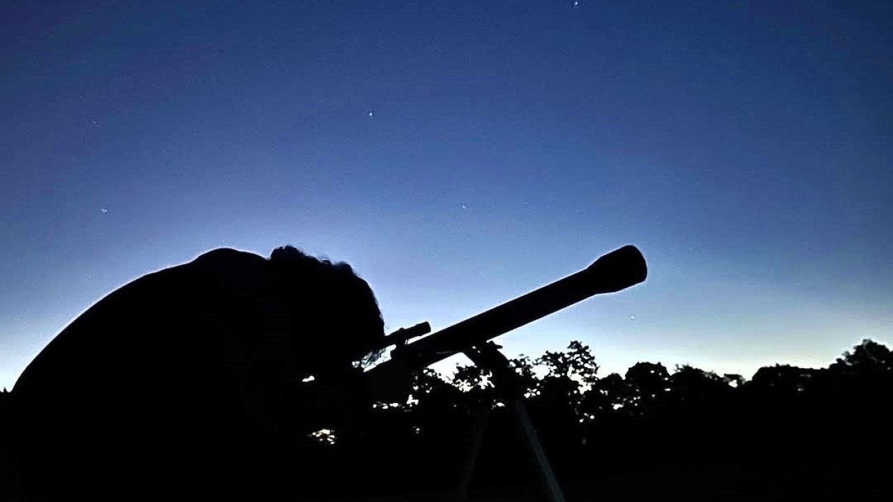 Nadir gerçekleşen meteor yağmurunu gözlemlediler