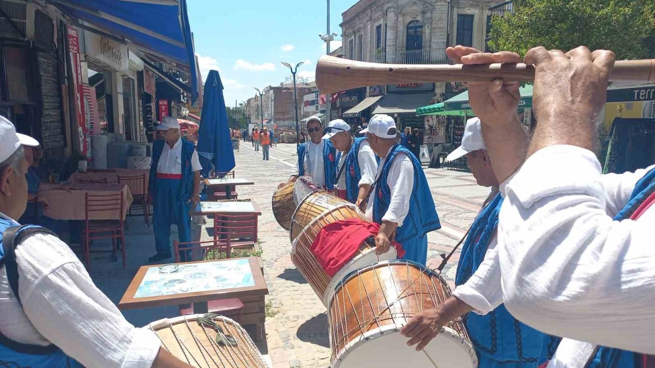 Edirne’de halka davul-zurnalı ’Kırkpınar’ daveti