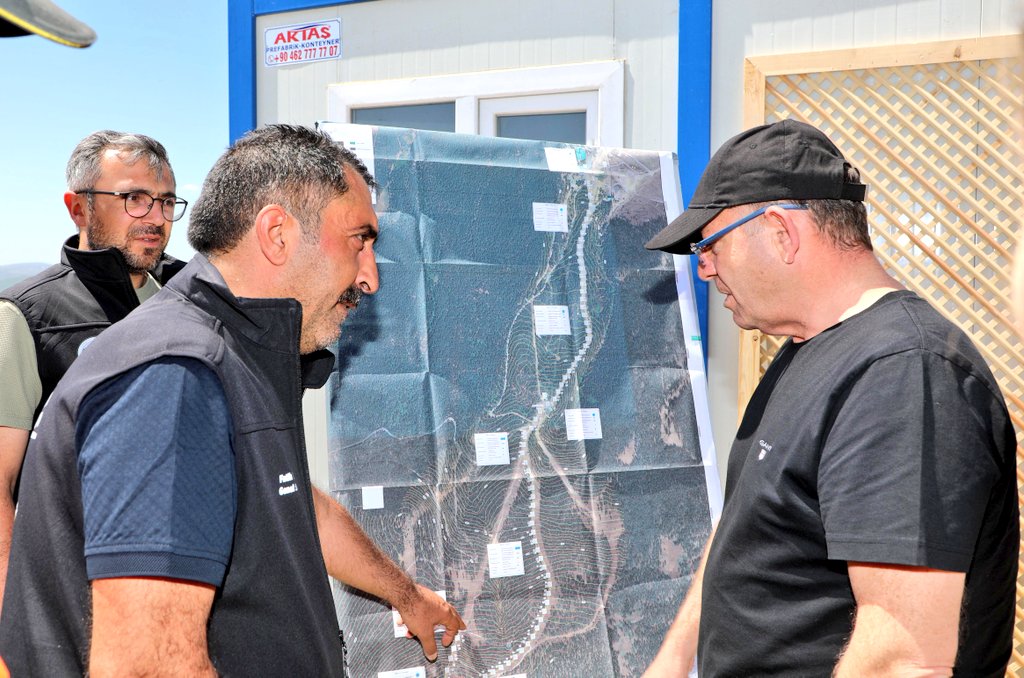 Vali Polat, Kayak Merkezi’ndeki Suni Karlama Çalışmalarını Yerinde İnceledi